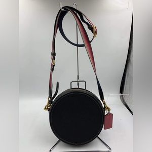 Coach Kia circle  women shoulder black, pink